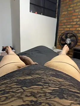 valenthottie online show from March 2026 10:06:02 PM