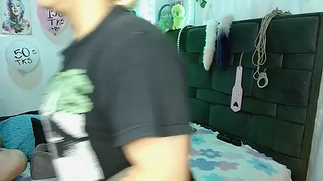 the lesbian game online show from March 2026 05:28:01 PM