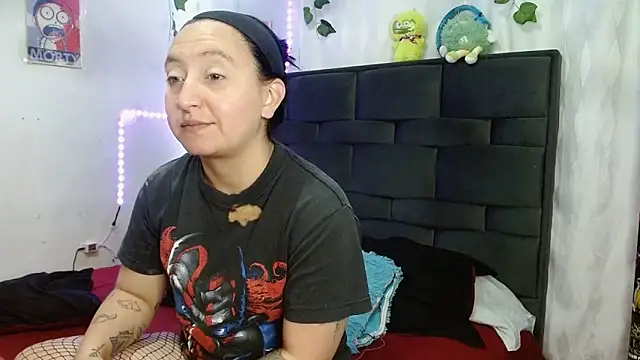 the lesbian game online show from March 2026 06:35:02 PM