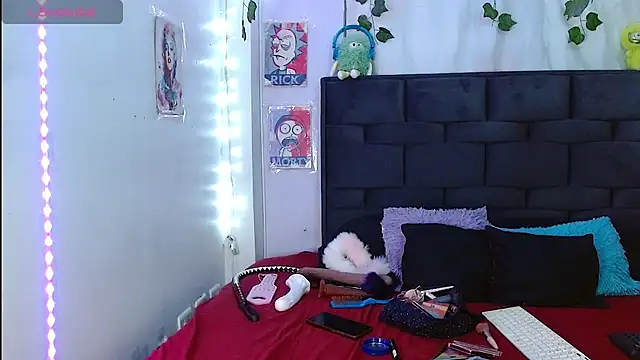 the lesbian game online show from April 2026 05:20:01 PM