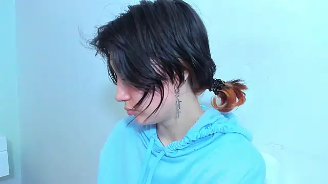 lizzy davis 1 online show from March 2026 03:43:01 AM