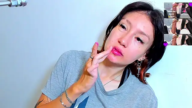 lizzy davis 1 online show from February 2026 04:32:01 AM