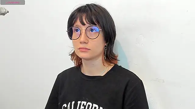 lizzy davis 1 online show from February 2026 03:51:01 AM