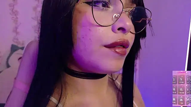 Haelycute online show from March 2026 04:01:02 AM