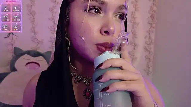 Haelycute online show from April 2026 01:01:01 AM