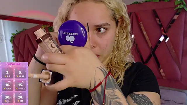 Haelycute online show from November 2025 11:48:01 AM