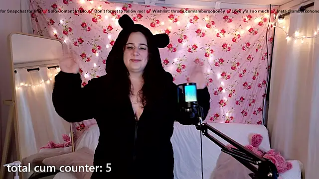 amberxoxhoney online show from February 2025 05:37:01 AM