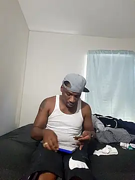 007Giovani online show from April 2026 11:01:01 PM