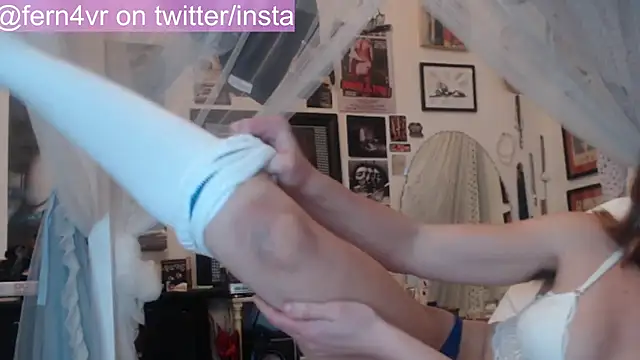 fern4ever online show from February 2026 03:19:01 AM