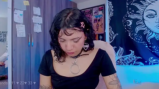 melissahowl online show from October 2025 04:51:02 PM