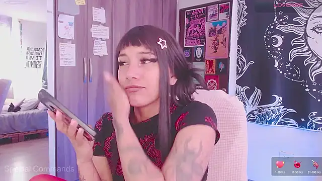 melissahowl online show from September 2025 07:09:02 PM