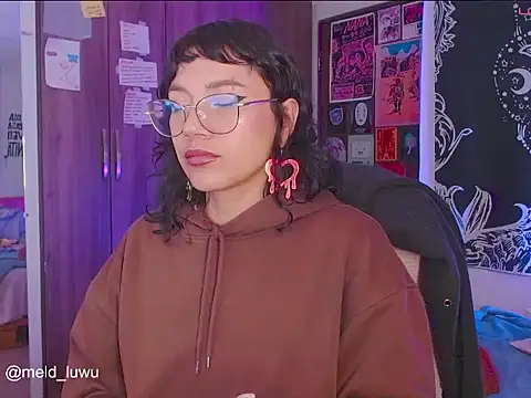 melissahowl online show from November 2025 12:37:01 AM