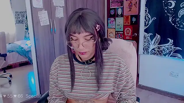 melissahowl online show from October 2025 09:46:02 PM