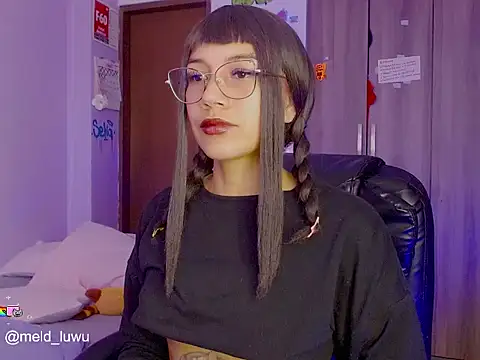 melissahowl online show from June 2026 07:37:02 PM