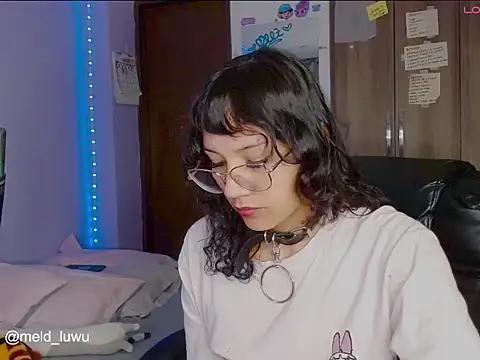 melissahowl online show from February 2026 11:37:02 PM