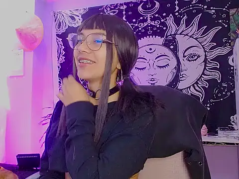 melissahowl online show from July 2026 04:57:01 PM