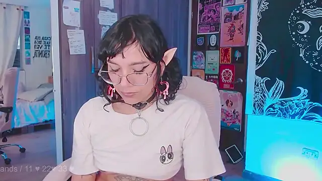 melissahowl online show from September 2025 11:00:02 PM