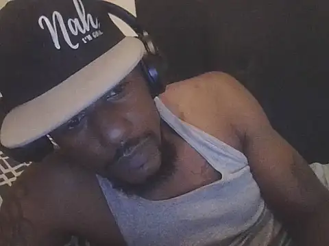 Snapshot of DreamvilleINC chatting on September 2025 02:07:02 AM DreamvilleINC online show from September 2025 02:07:02 AM