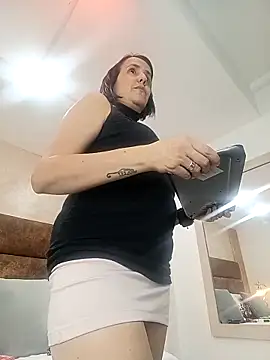 IsisBlake online show from November 2025 06:02:01 PM