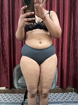 Snapshot of sassygirl4141 chatting on October 2025 07:51:01 AM sassygirl4141 online show from October 2025 07:51:01 AM