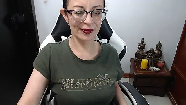 AnasstaciaEvans online show from February 2026 02:32:01 AM