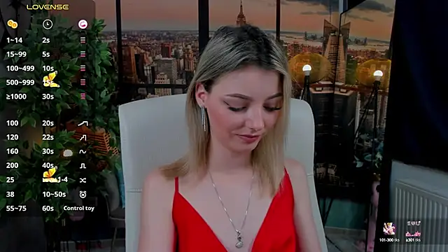 Snapshot of pretty_little_thing chatting on December 2024 02:18:02 AM pretty little thing online show from December 2024 02:18:02 AM