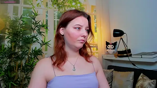 pretty little thing online show from February 2026 05:34:01 PM