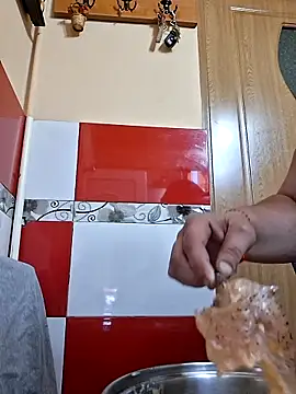 SexyNicool35 online show from March 2026 06:33:01 PM