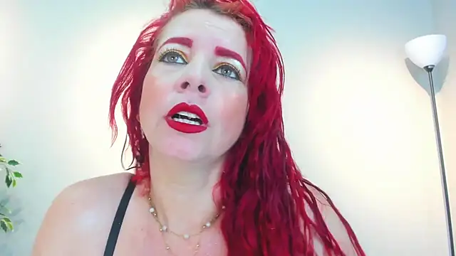 Snapshot of HannaBrave chatting on February 2026 12:14:02 PM HannaBrave online show from February 2026 12:14:02 PM