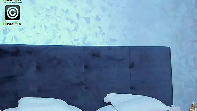 3lla Rose online show from November 2025 08:25:01 PM