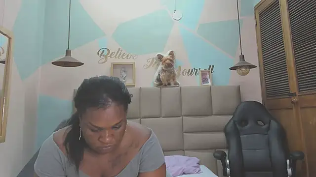 Snapshot of lilybaudyn_ chatting on February 2025 11:25:01 AM lilybaudyn online show from February 2025 11:25:01 AM