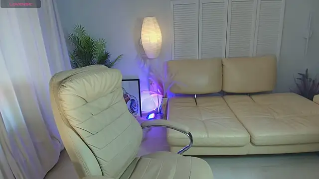Daniela Kitty  online show from June 2026 08:52:01 AM