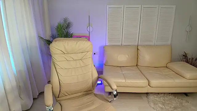Daniela Kitty  online show from July 2026 07:51:01 AM