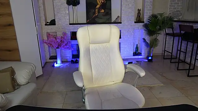 Daniela Kitty  online show from March 2026 09:48:01 AM