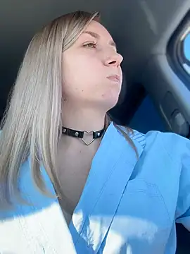 Snapshot of Crazy-Rosa chatting on February 2025 05:44:02 AM Crazy-Rosa online show from February 2025 05:44:02 AM