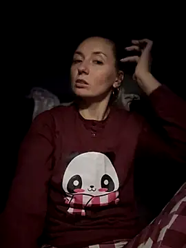 Snapshot of Crazy-Rosa chatting on October 2025 02:17:01 PM Crazy-Rosa online show from October 2025 02:17:01 PM