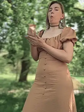 Crazy-Rosa online show from April 2026 06:28:01 AM
