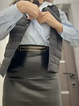 Snapshot of Crazy-Rosa chatting on January 2025 05:53:01 PM Crazy-Rosa online show from January 2025 05:53:01 PM