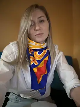 Snapshot of Crazy-Rosa chatting on February 2025 05:52:02 PM Crazy-Rosa online show from February 2025 05:52:02 PM