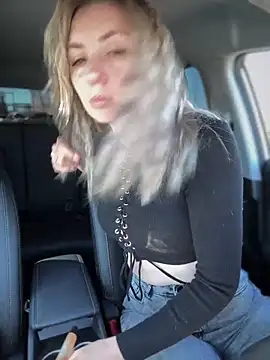 Snapshot of Crazy-Rosa chatting on March 2025 04:40:01 AM Crazy-Rosa online show from March 2025 04:40:01 AM