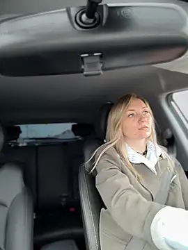 Snapshot of Crazy-Rosa chatting on March 2025 08:34:01 AM Crazy-Rosa online show from March 2025 08:34:01 AM