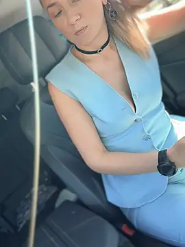 Crazy-Rosa online show from April 2026 05:36:01 AM