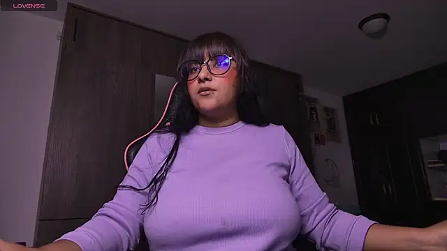 Snapshot of Steph_moon_ chatting on October 2025 08:54:01 PM Steph moon online show from October 2025 08:54:01 PM