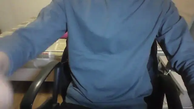 YunheLEE online show from April 2026 02:19:01 PM