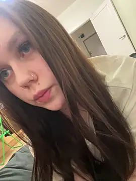 Marylallka5 online show from December 2025 02:32:02 PM