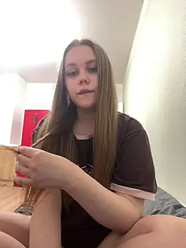 Marylallka5 online show from April 2026 02:01:01 PM