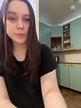 Snapshot of Marylallka5 chatting on February 2025 04:37:01 AM Marylallka5 online show from February 2025 04:37:01 AM