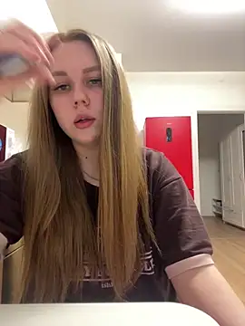 Marylallka5 online show from April 2026 05:27:02 PM