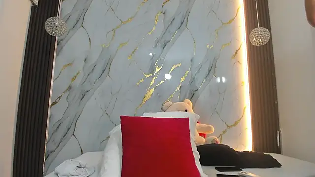  cannabitch online show from February 2026 10:06:01 PM