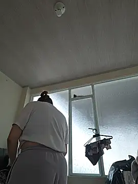 valery mora online show from February 2026 05:54:01 PM